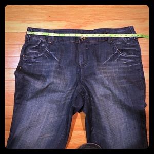Venezia denim capris size20